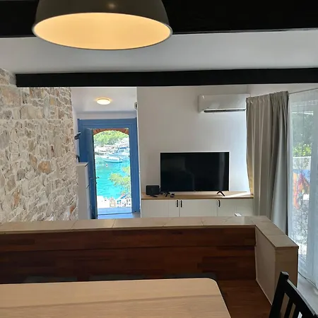 By The Sea Apartment Milna (Brac)