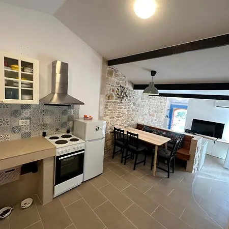 By The Sea Apartment *