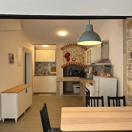 By The Sea Apartment Milna (Brac)