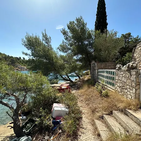 Διαμέρισμα By The Sea Milna (Brac)